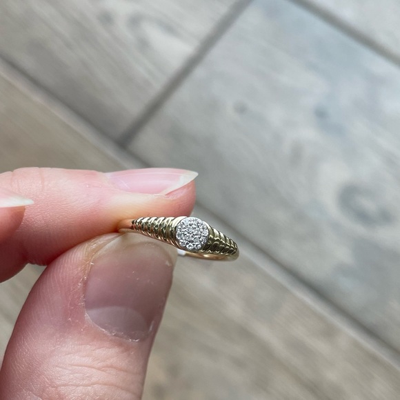 Stone and Strand 10K Solid yellow gold Pave Coin Pinky Signet Size 3 - Picture 11 of 15